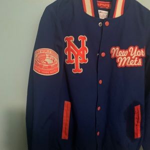 Ny World Series baseball jacket size large but fit xl